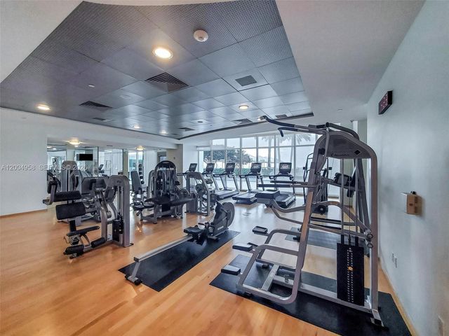 1331 Brickell Bay Dr 302, Miami, FL 33131