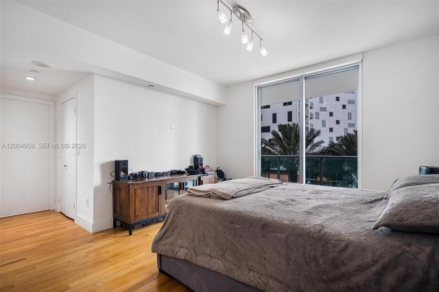 1331 Brickell Bay Dr 302, Miami, FL 33131