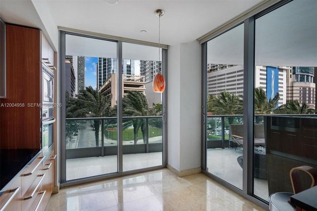 1331 Brickell Bay Dr 302, Miami, FL 33131