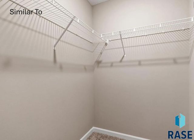 1907 N Valley View Rd Road, Sioux Falls, SD 57107