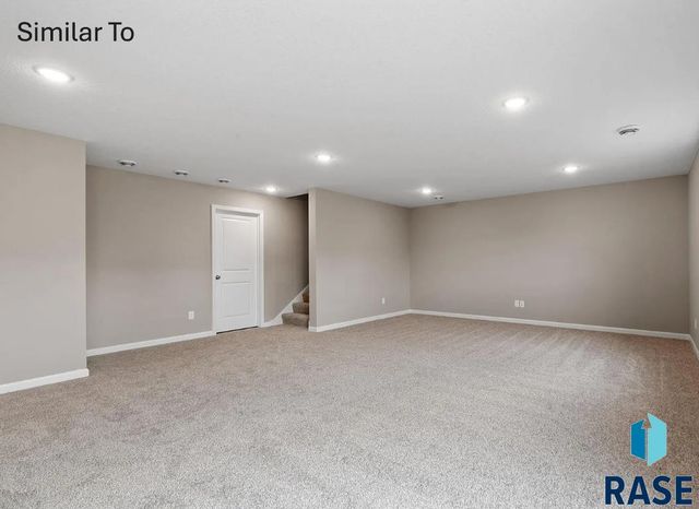 1907 N Valley View Rd Road, Sioux Falls, SD 57107