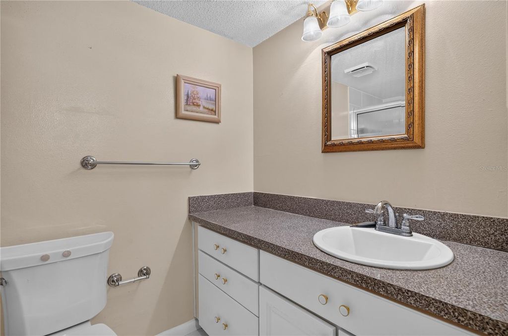 Image 13 of property listing at 2302 S MANHATTAN AVENUE 214, Tampa, FL 33629