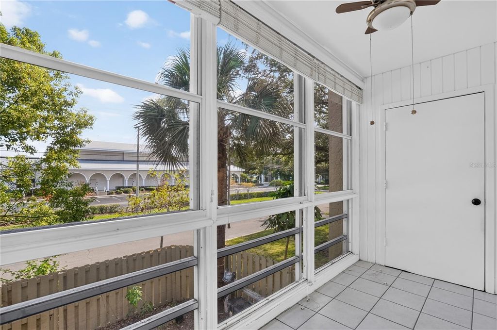 Image 20 of property listing at 2302 S MANHATTAN AVENUE 214, Tampa, FL 33629