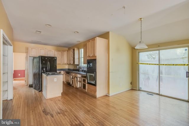 10133 ELLARD DR, Lanham, MD 20706
