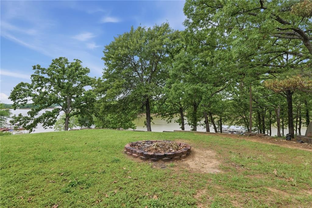 Image 13 of property listing at 110578 S 4183 Road, Checotah, OK 74426