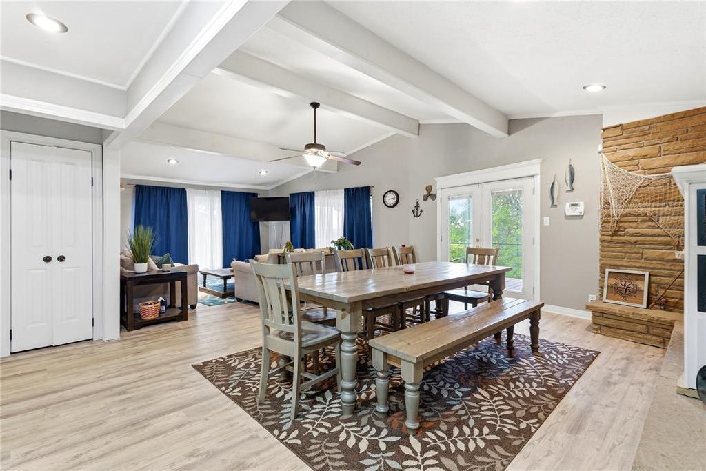 Image 20 of property listing at 110578 S 4183 Road, Checotah, OK 74426