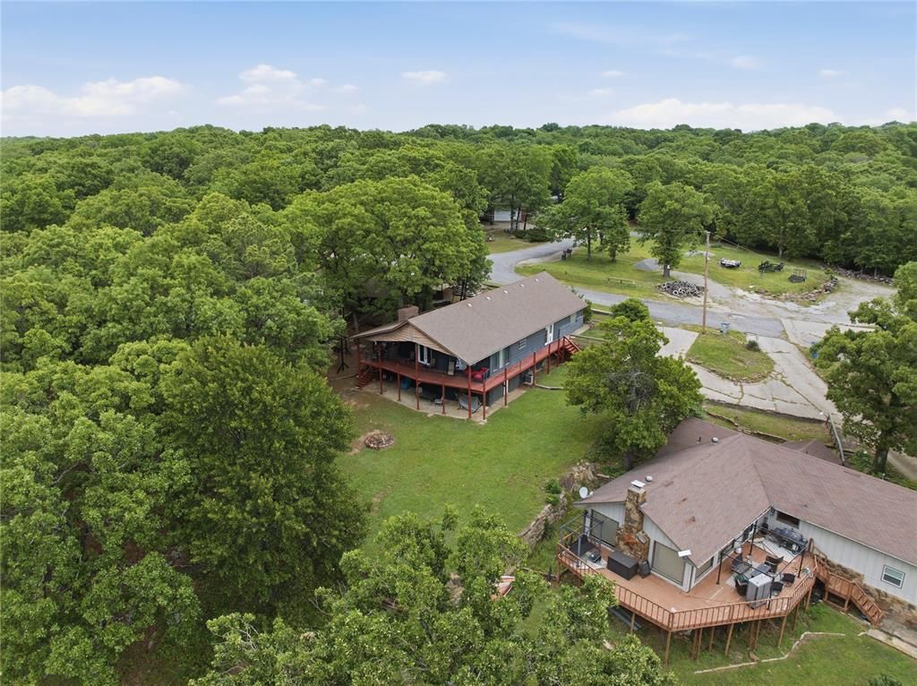 Image 6 of property listing at 110578 S 4183 Road, Checotah, OK 74426