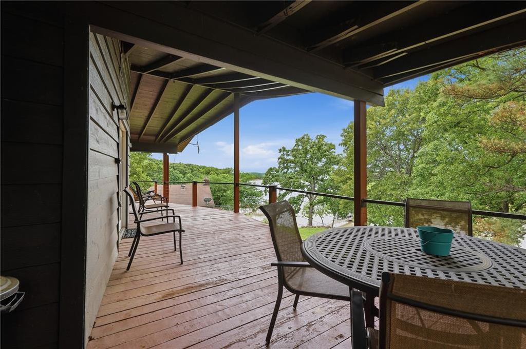Image 7 of property listing at 110578 S 4183 Road, Checotah, OK 74426