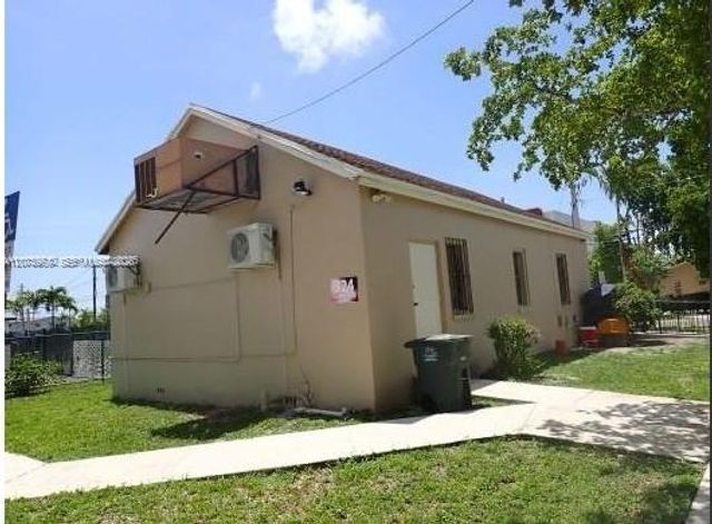 516 NW 4th Avenue, Hallandale Beach, FL 33009