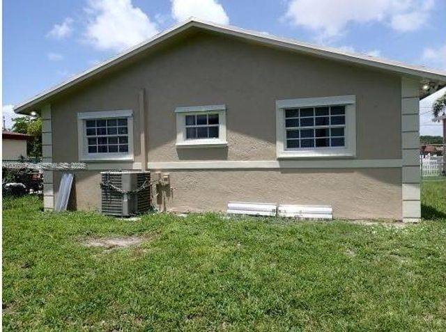 516 NW 4th Avenue, Hallandale Beach, FL 33009