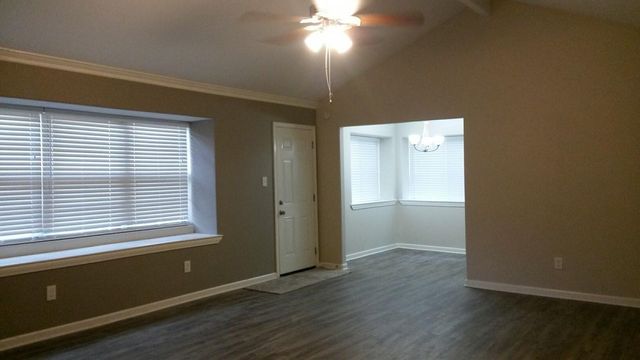 11307 Rousseau Drive, Houston, TX 77065