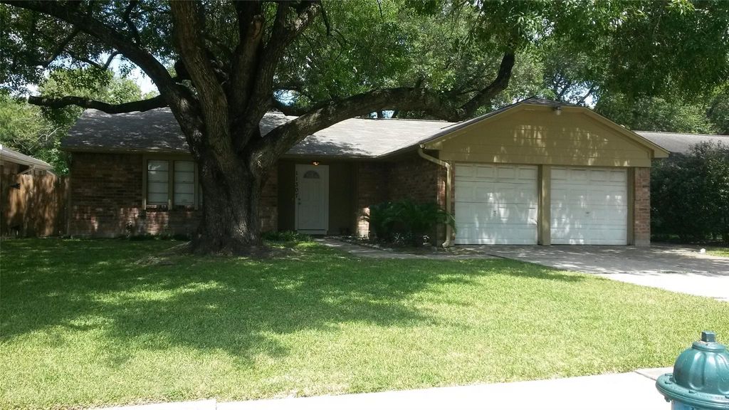 11307 Rousseau Drive, Houston, TX 77065