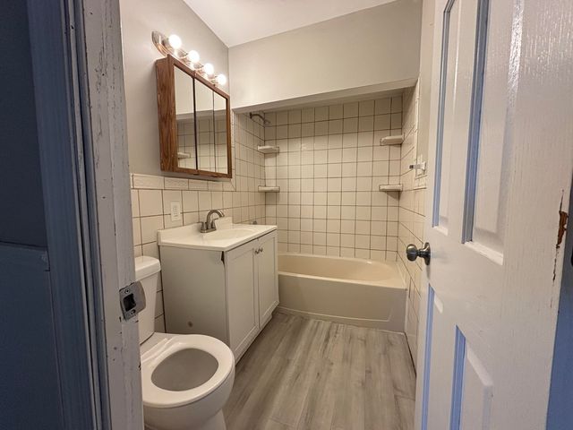 1815 E 28th Avenue, Lake Station, IN 46405