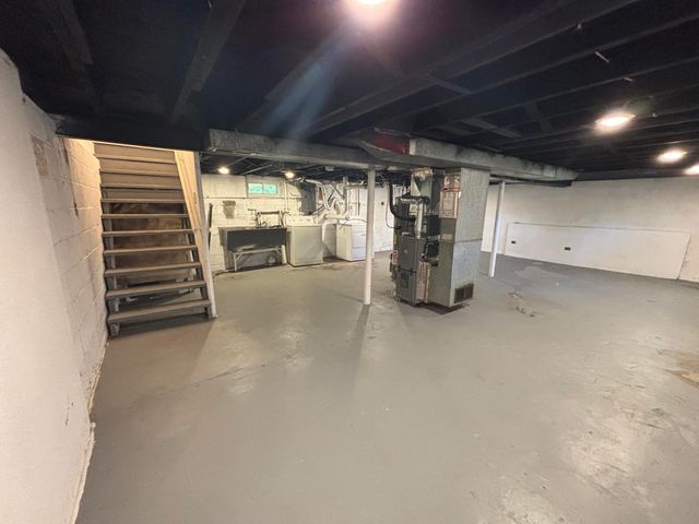 1815 E 28th Avenue, Lake Station, IN 46405