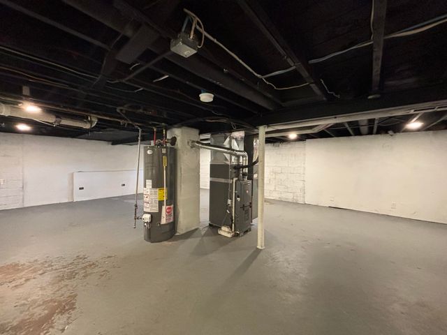 1815 E 28th Avenue, Lake Station, IN 46405