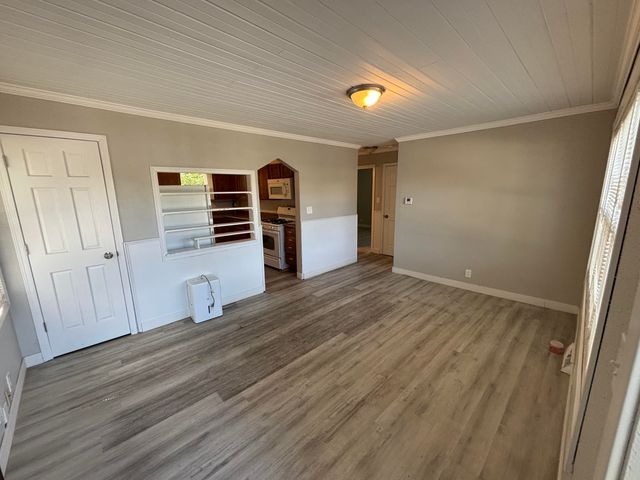 1815 E 28th Avenue, Lake Station, IN 46405