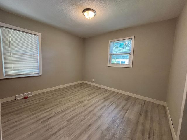 1815 E 28th Avenue, Lake Station, IN 46405