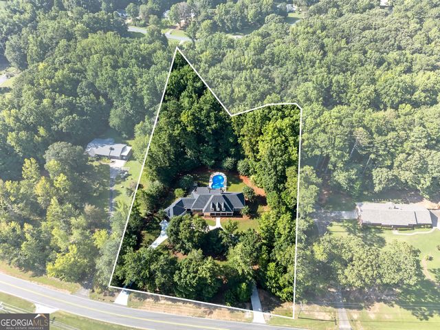 1541 Palmetto Tyrone Road, Sharpsburg, GA 30277