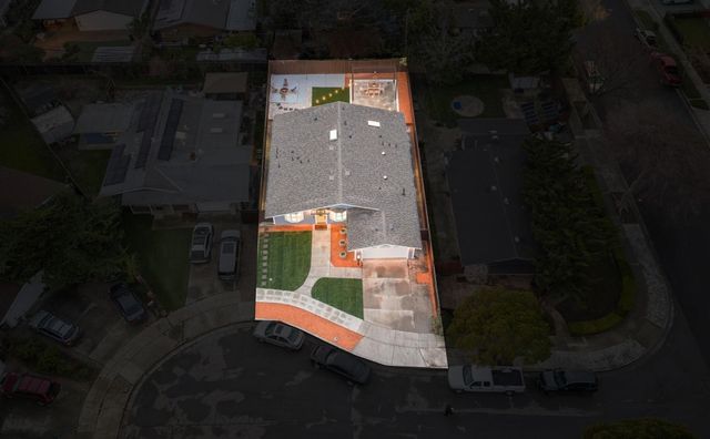 1189 1189 Skylake Ct, Sunnyvale, CA 94089