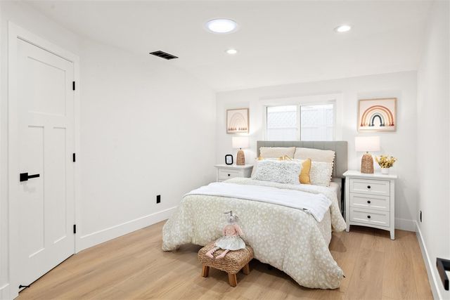 1189 1189 Skylake Ct, Sunnyvale, CA 94089