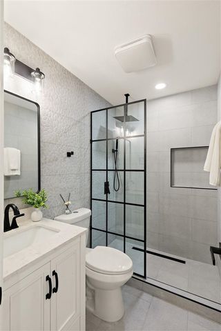 1189 1189 Skylake Ct, Sunnyvale, CA 94089