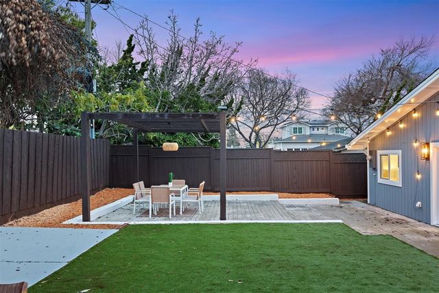 1189 1189 Skylake Ct, Sunnyvale, CA 94089