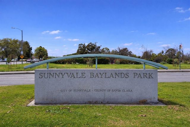 1189 1189 Skylake Ct, Sunnyvale, CA 94089