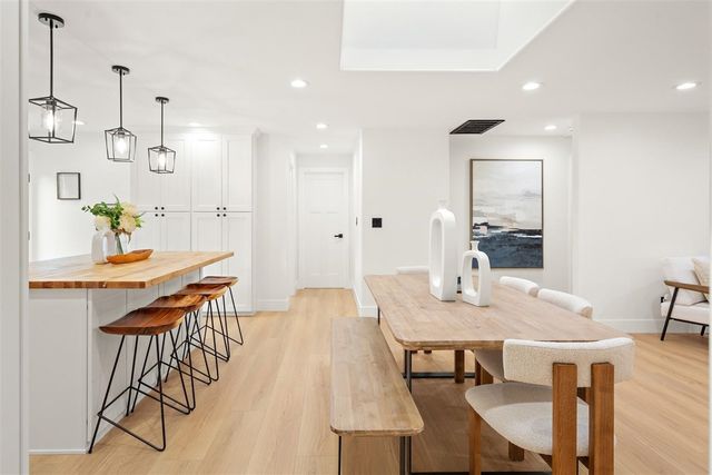 1189 1189 Skylake Ct, Sunnyvale, CA 94089