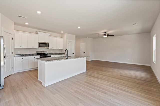 1424 Wild Indigo Way, Moore, SC 29369