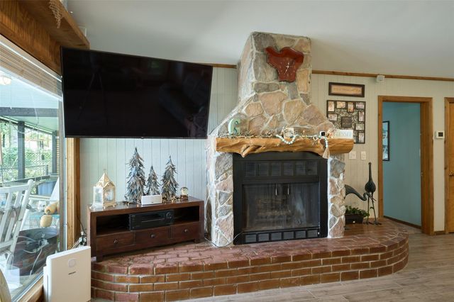 150 N Lakeway Circle, Trinity, TX 75862