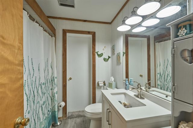 150 N Lakeway Circle, Trinity, TX 75862