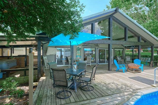 150 N Lakeway Circle, Trinity, TX 75862