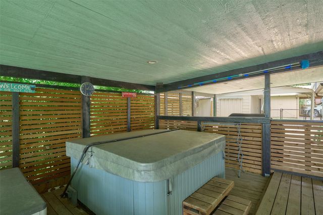 150 N Lakeway Circle, Trinity, TX 75862