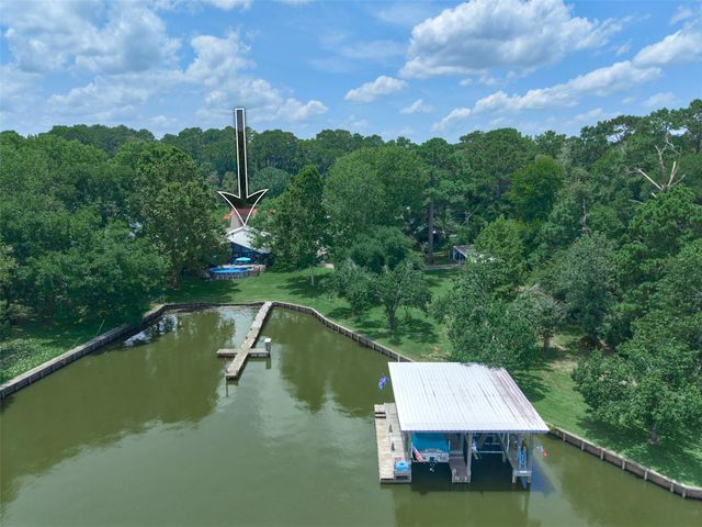 150 N Lakeway Circle, Trinity, TX 75862