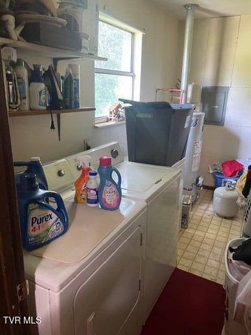 106 Colonial Hills Drive, Rogersville, TN 37857