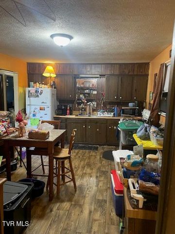 106 Colonial Hills Drive, Rogersville, TN 37857