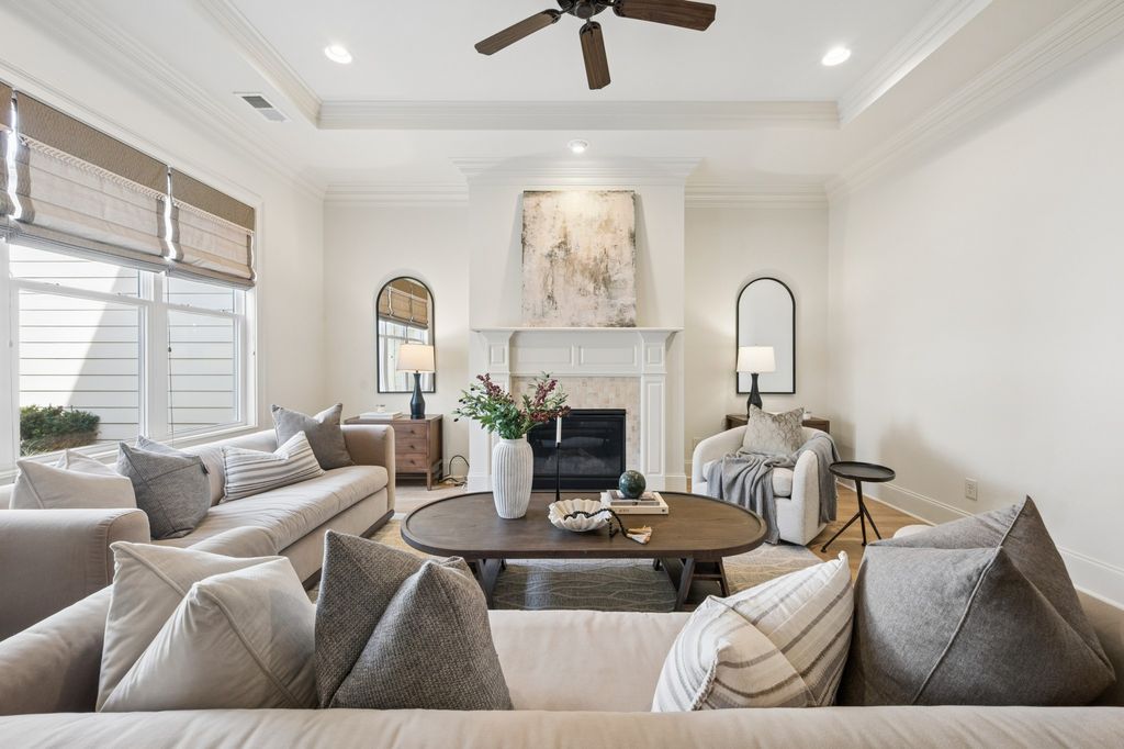 1355 Eliot Rd, Franklin, TN 37064