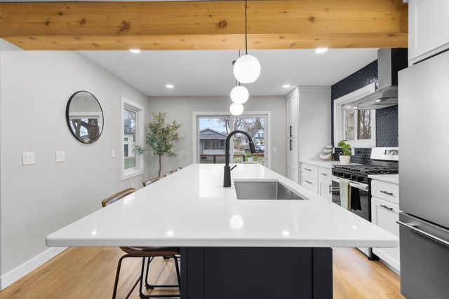 4516 Lakeview Avenue, Mcfarland, WI 53558