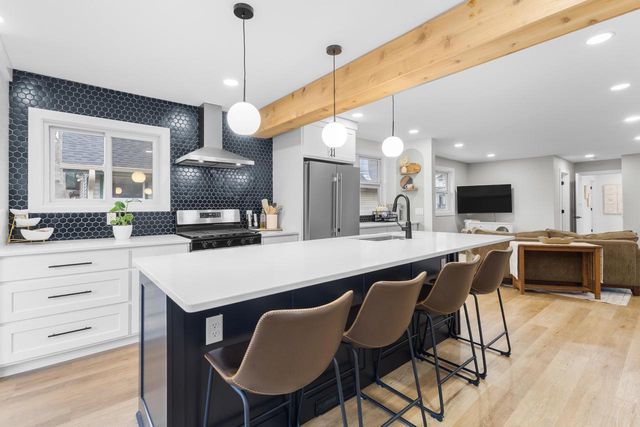 4516 Lakeview Avenue, Mcfarland, WI 53558