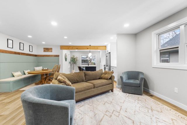 4516 Lakeview Avenue, Mcfarland, WI 53558