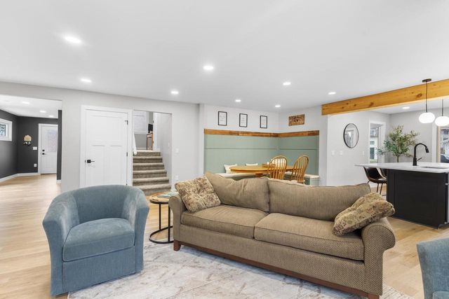 4516 Lakeview Avenue, Mcfarland, WI 53558