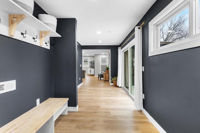 4516 Lakeview Avenue, Mcfarland, WI 53558