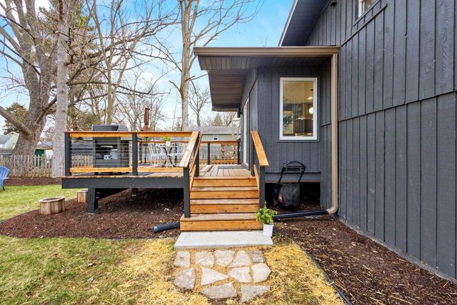 4516 Lakeview Avenue, Mcfarland, WI 53558