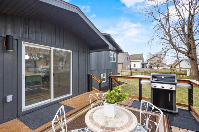 4516 Lakeview Avenue, Mcfarland, WI 53558