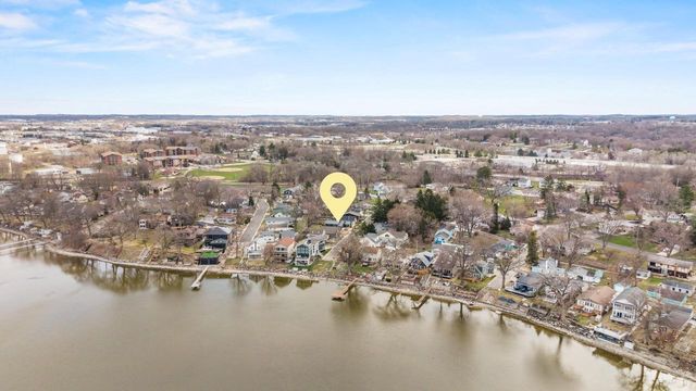 4516 Lakeview Avenue, Mcfarland, WI 53558