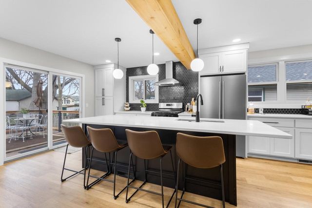 4516 Lakeview Avenue, Mcfarland, WI 53558