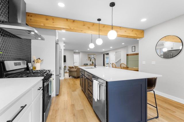 4516 Lakeview Avenue, Mcfarland, WI 53558