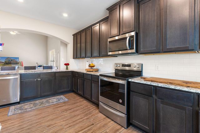 1037 Mcdonald Drive, Crowley, TX 76036