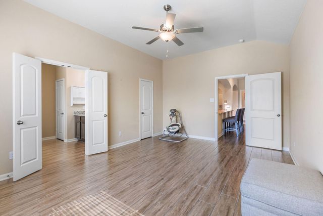 1037 Mcdonald Drive, Crowley, TX 76036