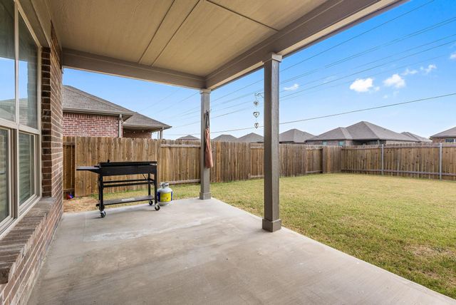 1037 Mcdonald Drive, Crowley, TX 76036
